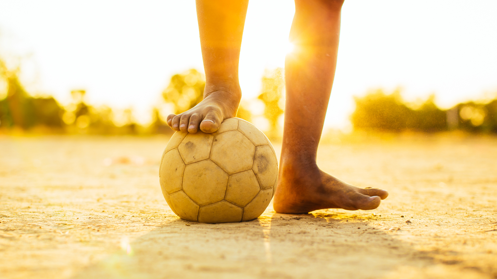 feet-soccer-1600x900