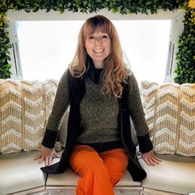 visa-MeditationWorks Portrait of Traci Shepheard
